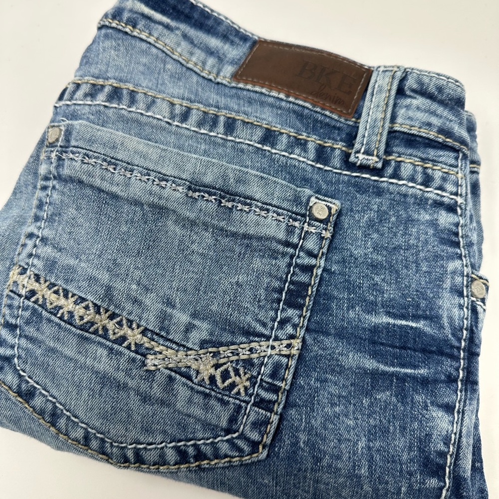 BKE Women's Straight Leg Jeans in Light Blue with Brown Leather Patch